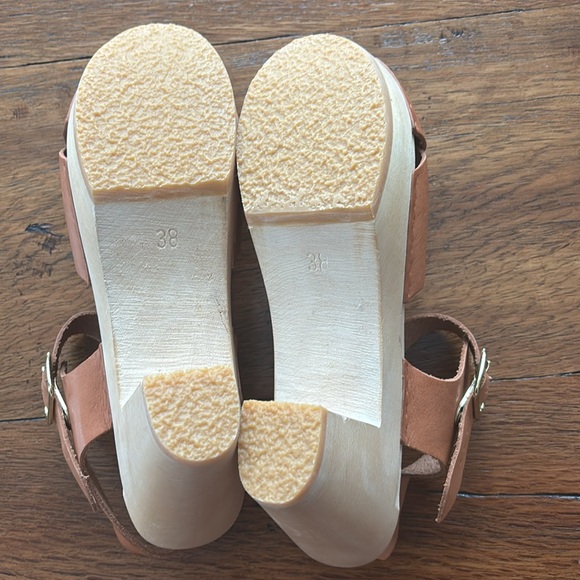 Bryr Tan Leather Sandals - Picture 6 of 16